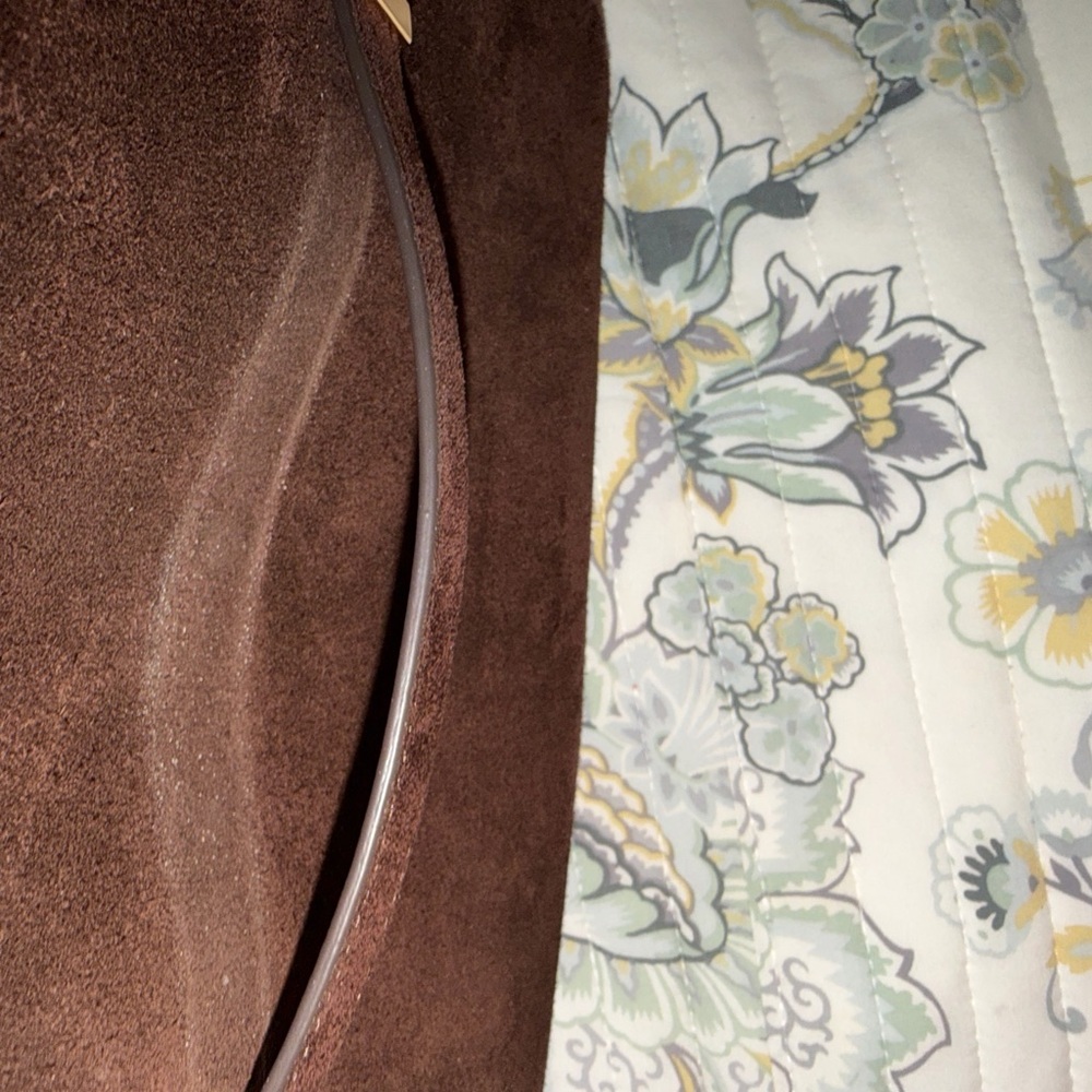 Tory Burch Suede Lee Radziwill Shoulder Bag in Dark Cocoa - Picture 16 of 16